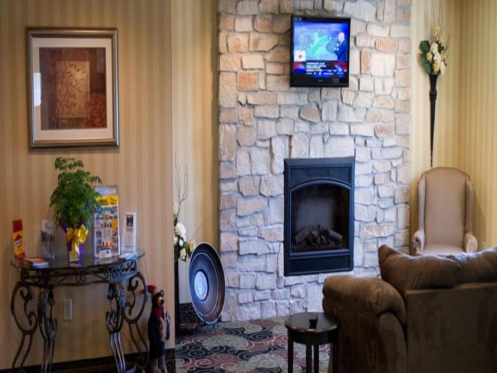 Cobblestone Inn & Suites Harvey - photo 43