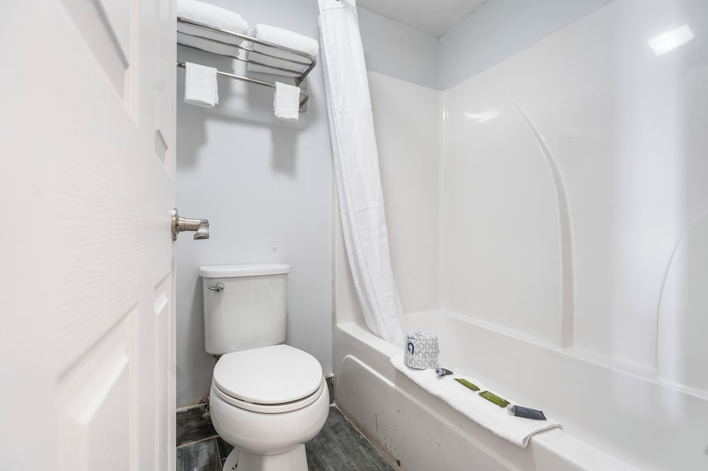 OYO Hotel Augusta Downtown - photo 11
