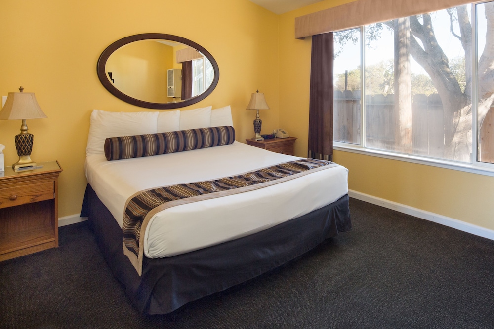 Sea Breeze Inn And Cottages - photo 18