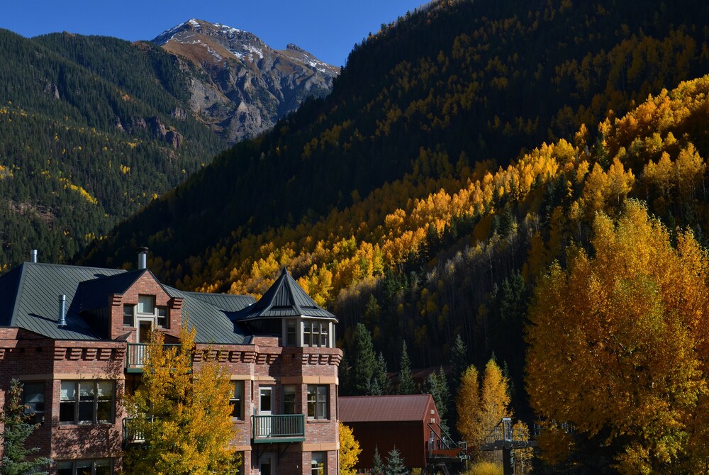 Columbia Hotel - photo 36