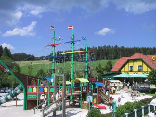 Oldtimer Motel Pack - carbon neutral hotel in Preitenegg