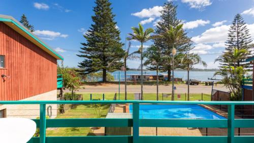 The Pines Units Manning Point — hotel in Harrington