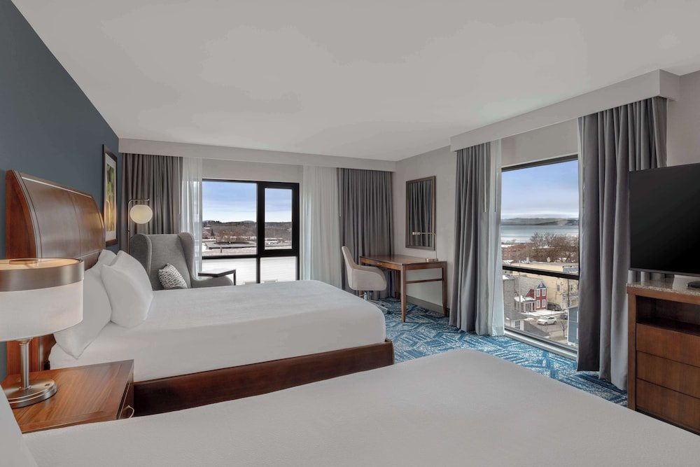 Hilton Garden Inn Burlington Downtown - photo 35