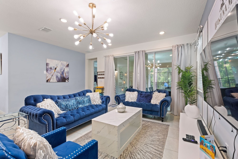 Rear Views Spa Games Room Pet Friendly Resort Amenities 8 Bedroom Villa - photo 25