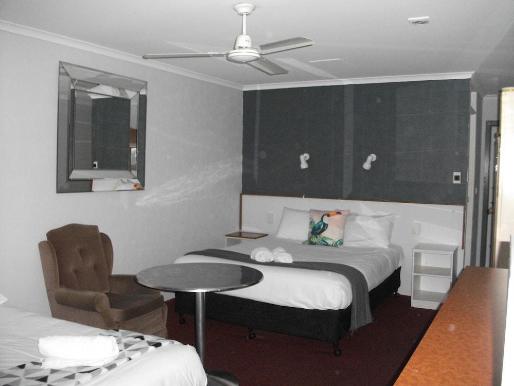 Beerwah Glasshouse Motel — hotel in Beerwah