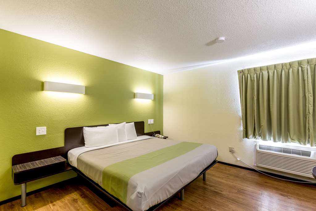 Motel 6 Troy IL - photo 9