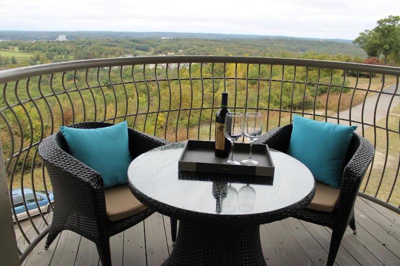 Regalia Hotel & Conference Center - photo 35