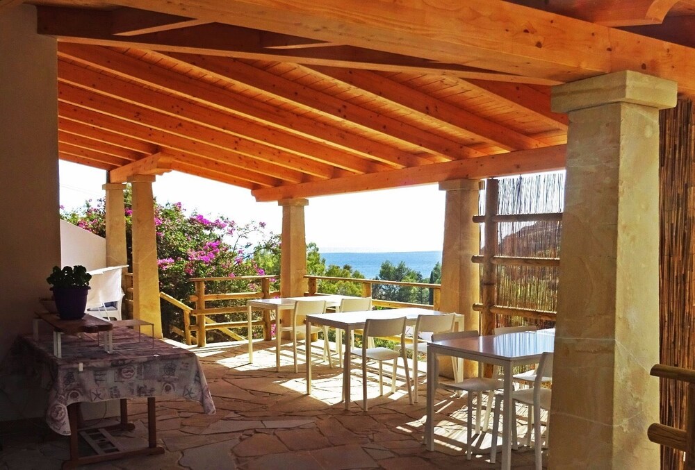 Casa Daniela — 4-Star Luxury Hotel in Sinnai, Italy