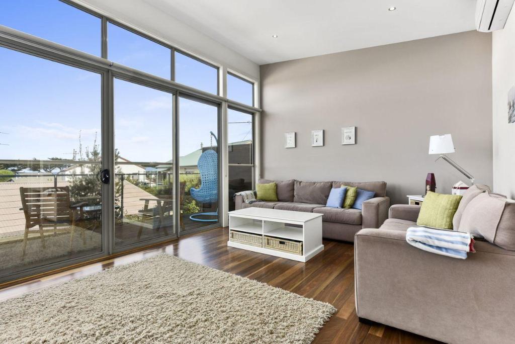 Esperanza Byo Linen in Apollo Bay, Australia