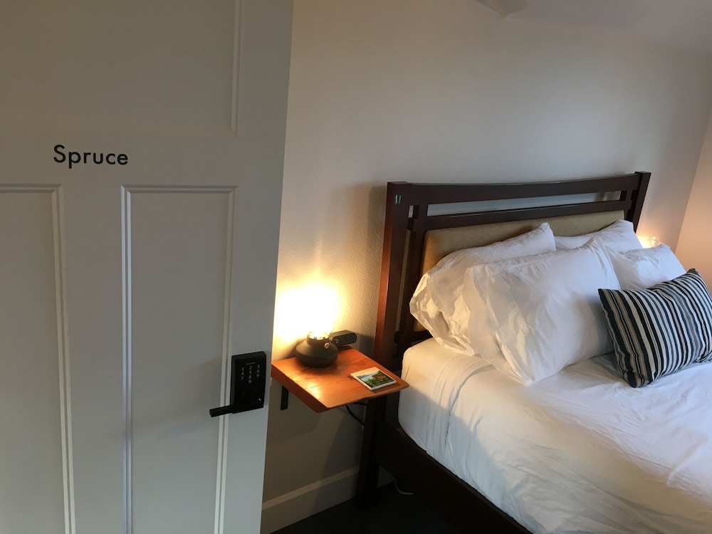 The Alberta Petite Hotel - photo 14