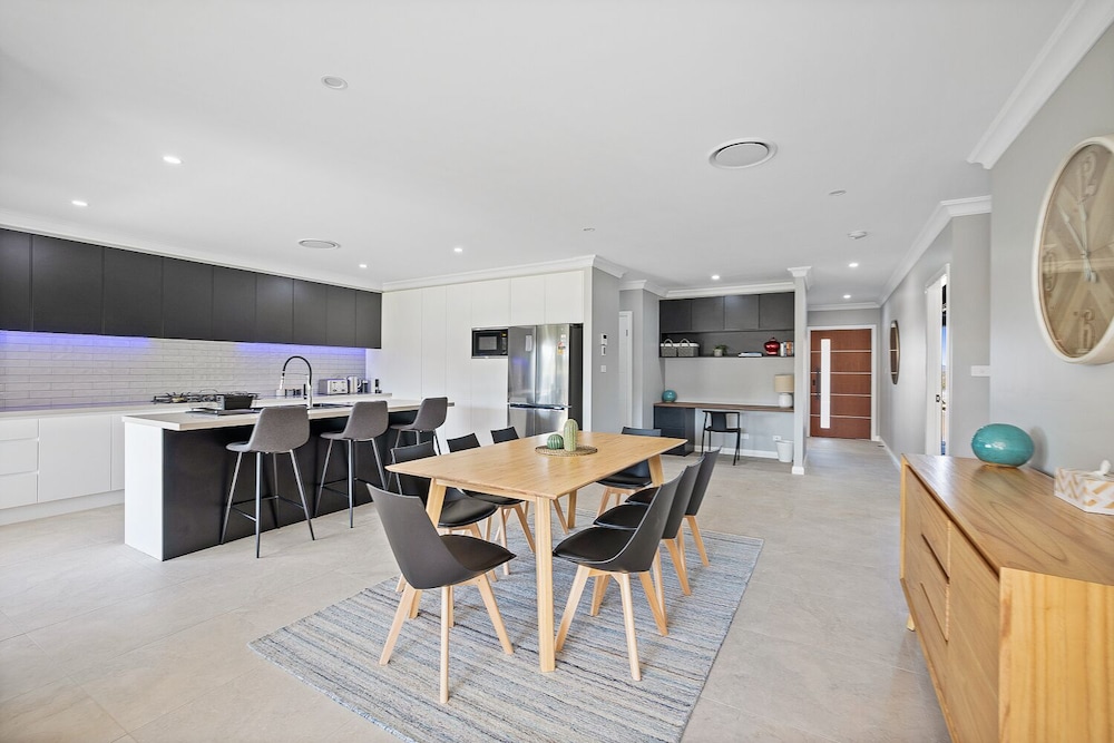 Devan House An Entertainers' Retreat Close to Town — 4-Star Luxury Hotel in Mudgee, Australia