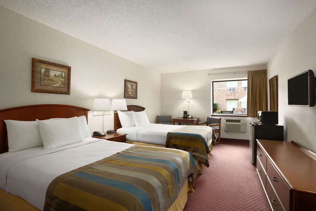 Days Inn by Wyndham Middletown - photo 14