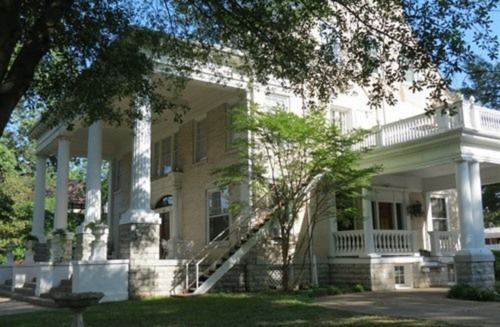 Michael’s Mansion in Fort Smith, United States