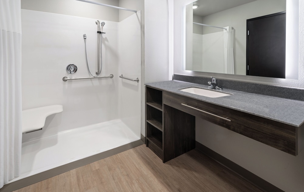 Sonesta Simply Suites Avondale - photo 25