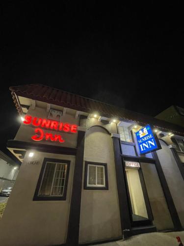 Sunrise inn - photo 13