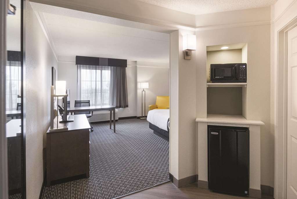 La Quinta Inn & Suites by Wyndham Orem University Pwy Provo - photo 34