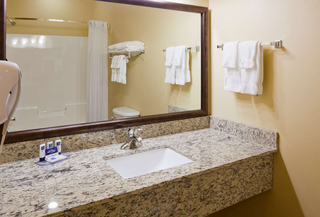 AmericInn by Wyndham Fargo Medical Center - photo 33