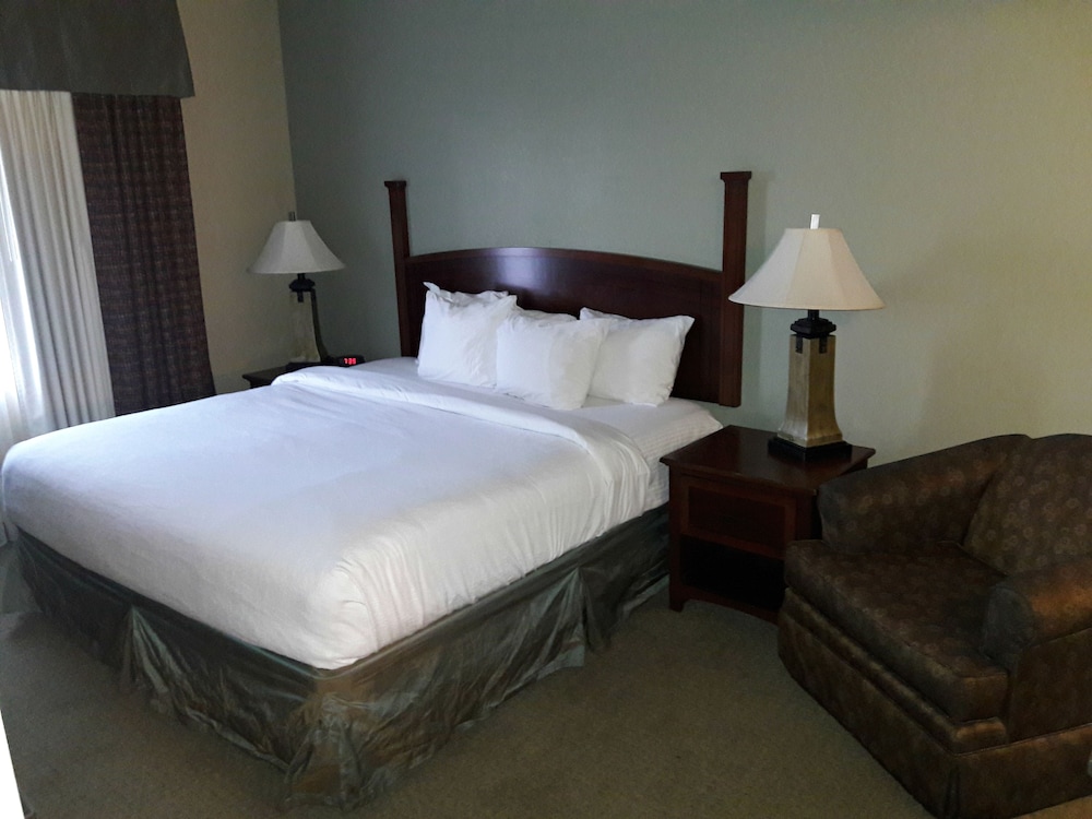 WeStay Suites Covington Mandeville - photo 5