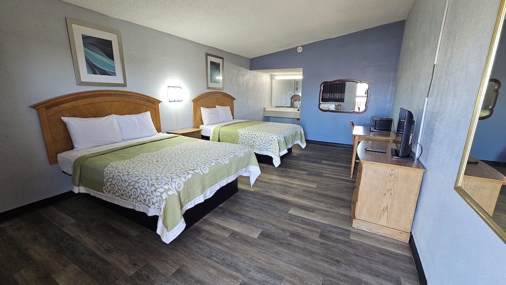 Washington Motel by OYO - featured photo