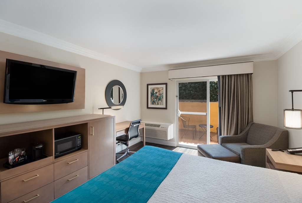 Best Western Woodland Hills Inn - photo 20
