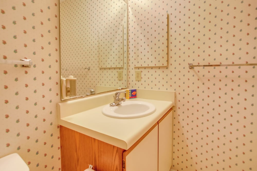 3 Blocks To Ocean Resort Condo in Myrtle Beach - photo 15