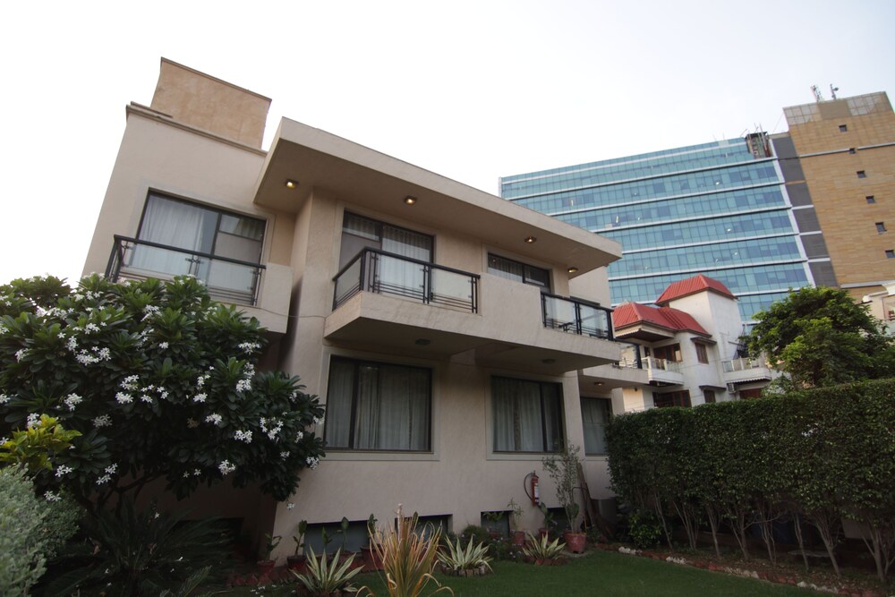 Mint Milestone Suites - last minute hotel in Gurgaon