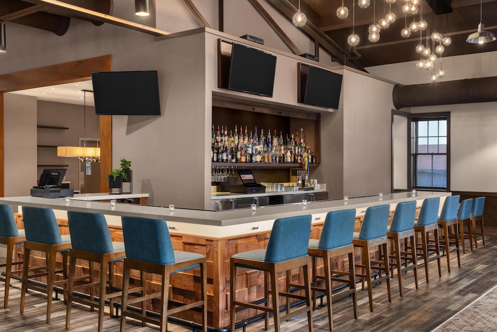 Hilton Garden Inn Burlington Downtown - photo 49