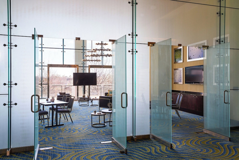 Renaissance Arlington Capital View Hotel - photo 50