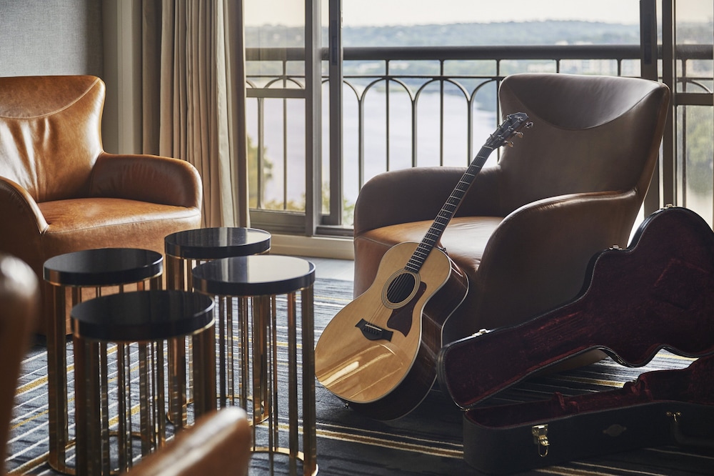 Four Seasons Hotel Austin - photo 13