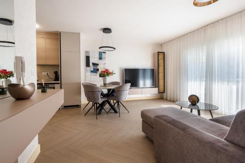 Apartment LEO — 4-Star Luxury Hotel in Baska Voda, Croatia