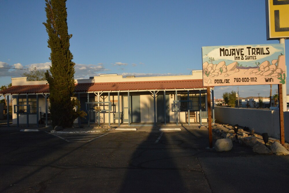 Mojave Trails Inn and Suites - photo 27