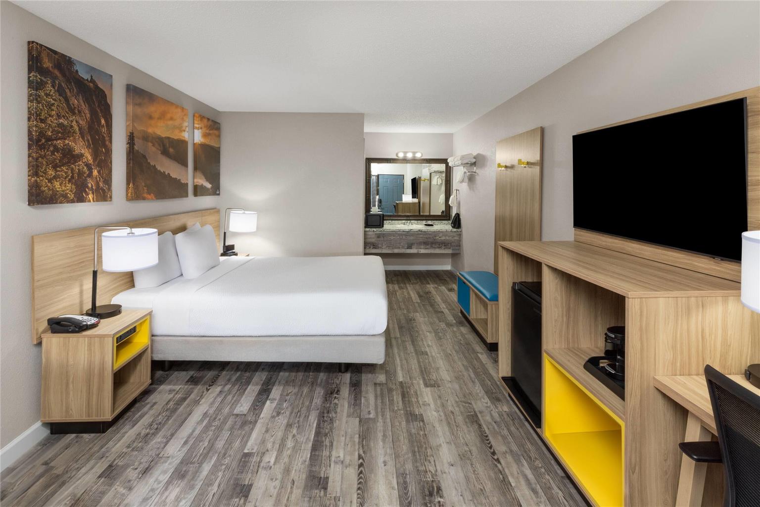 Days Inn by Wyndham Branson Ozarks - photo 6
