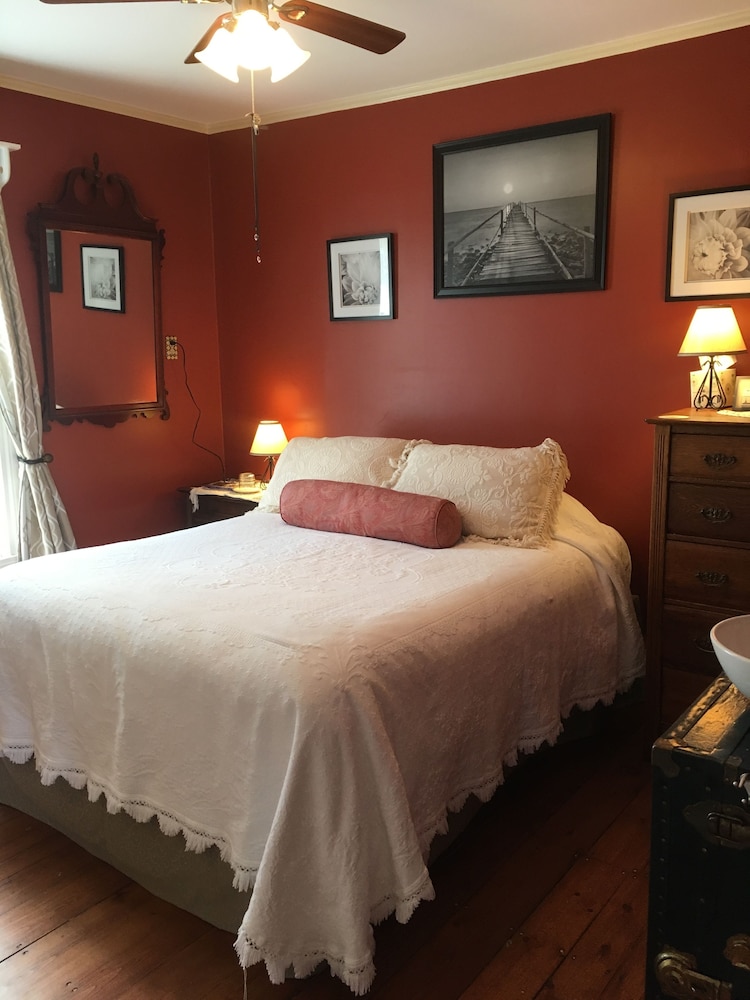 The Nightfall Inn - photo 26