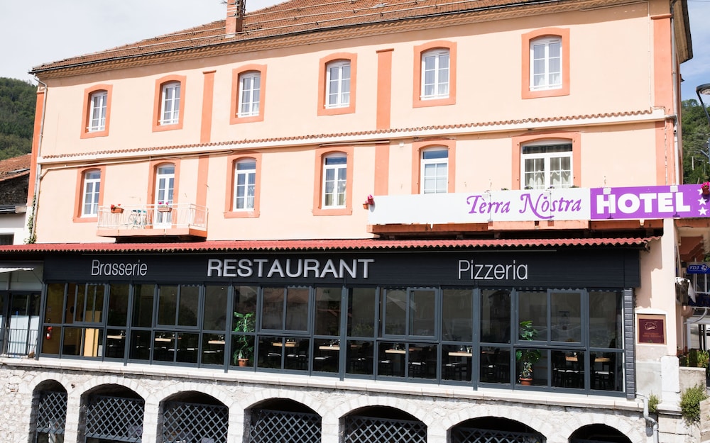 Hotel TerraNostra in Tarascon-Sur-Ariege, France