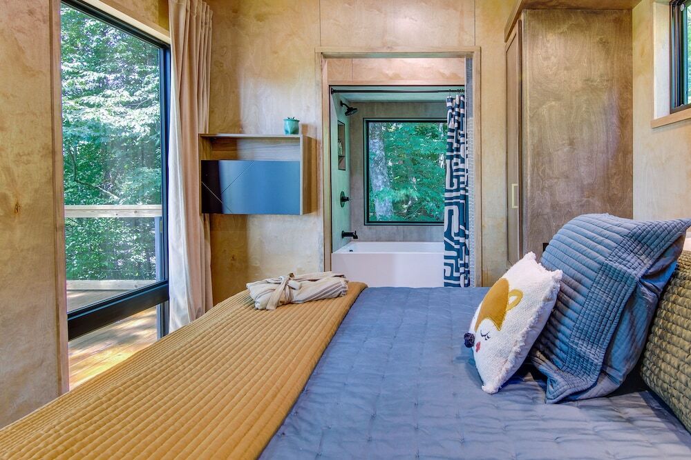 Upscale Modern Tiny Cabin on Cane River - photo 4