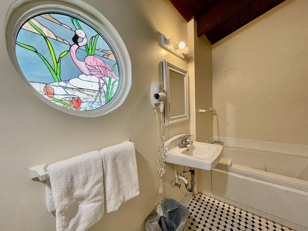Magic Beach Motel - photo 30