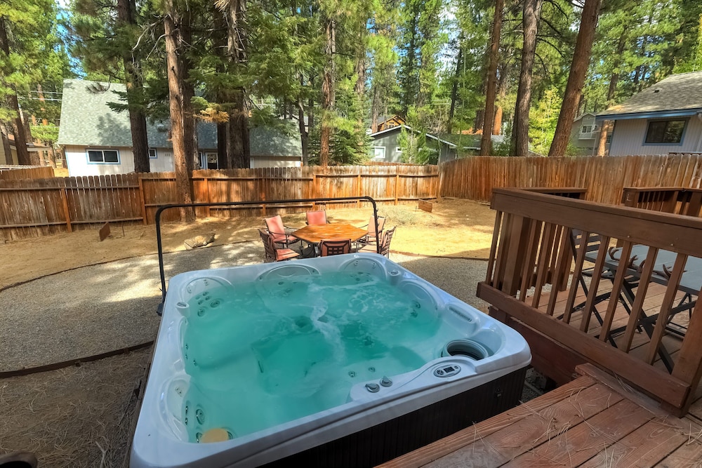 Montgomery Estates Bliss Hot Tub Pets Family Fun - photo 44