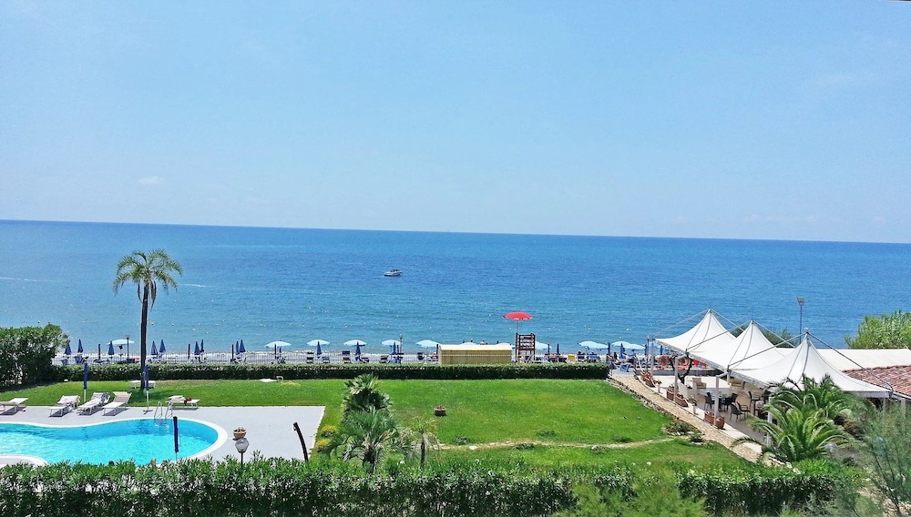 Cilento Pixous Resort — hotel in Policastro Bussentino