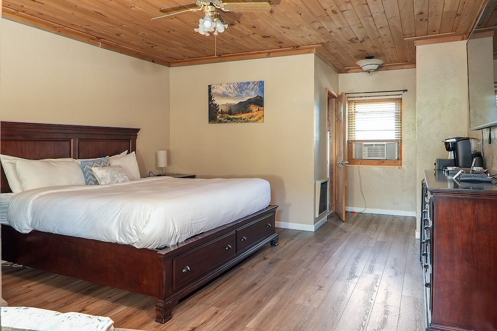 Ridgeway Inn - carbon neutral hotel in Blowing Rock