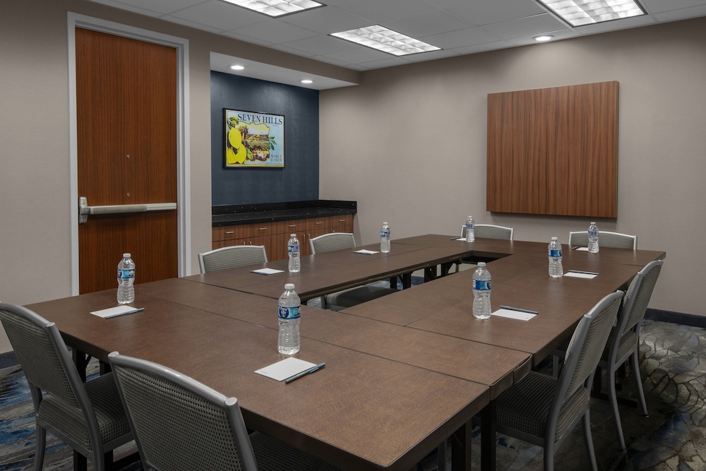 Fairfield Inn & Suites Tustin Orange County - photo 28