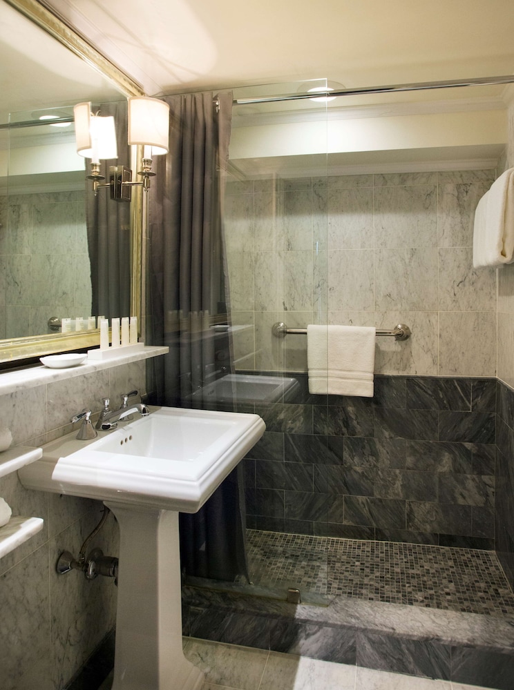 The Eliot Hotel - photo 33