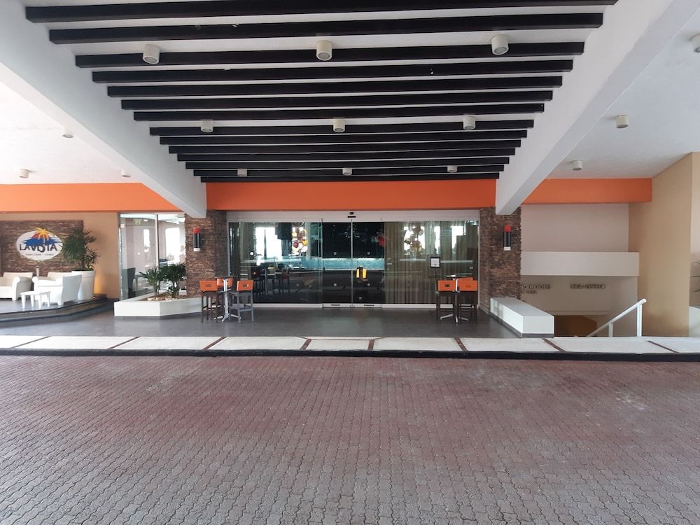 Caracol Bay Cancun All Inclusive in Cancun, Mexico