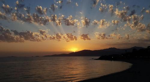 T2 Azur Plage & Commerces a 200m Barbecue Parking Wifi