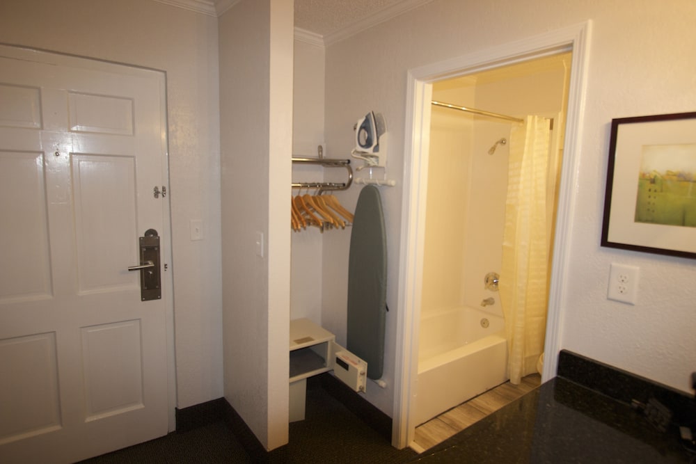 At Home Inn & Suites - photo 47