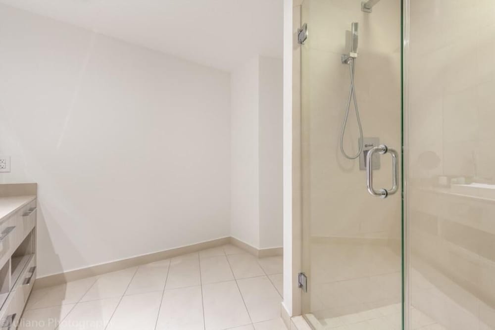 Hyde Beach Luxury resort 2 Bedroom Condo by RedAwning - photo 23