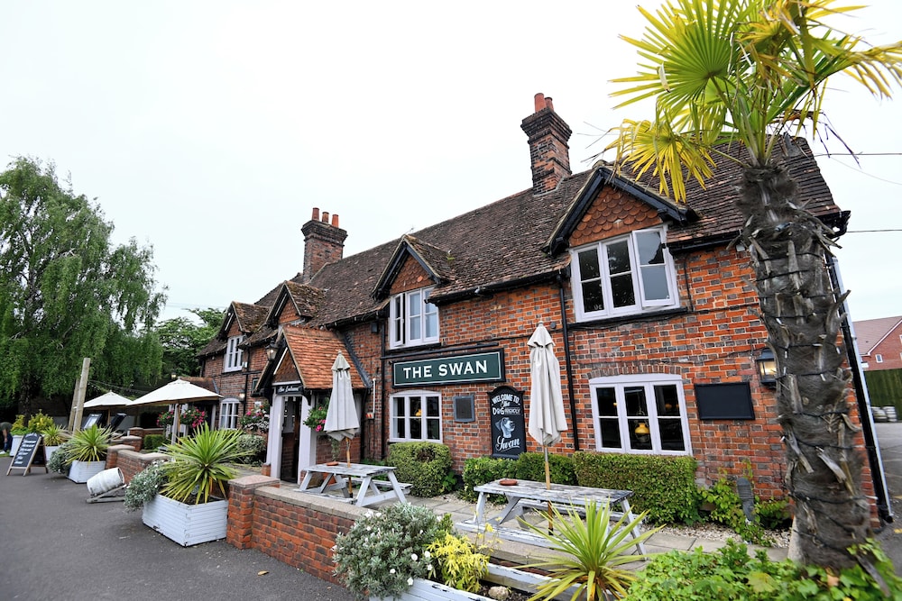 Swan Thatcham by Marston s Inns — hotel in Thatcham