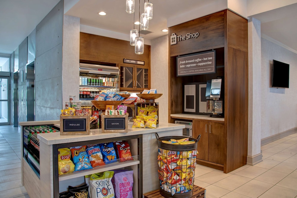 Hilton Garden Inn Kansas City - photo 46