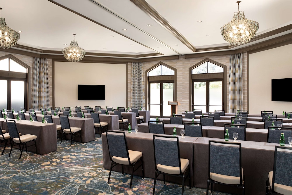 DoubleTree Suites by Hilton Orlando Disney Springs Area - photo 36