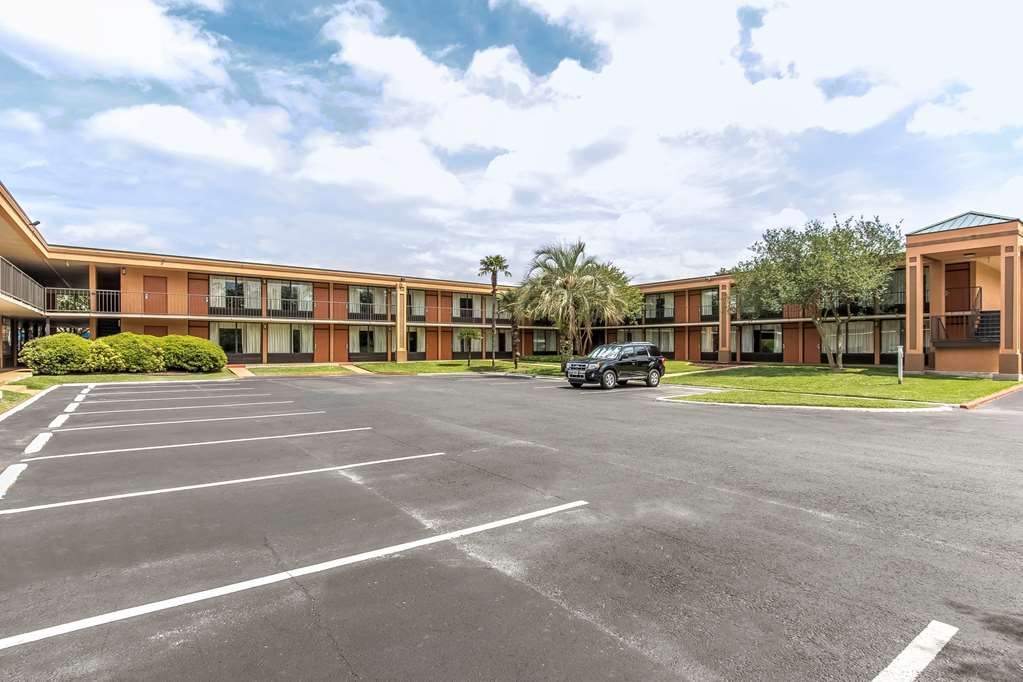 Clarion Inn Morgan City - photo 2