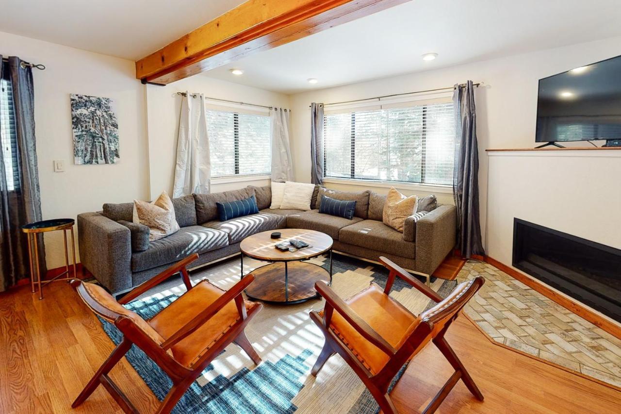 Pine Perch - carbon neutral hotel in Truckee